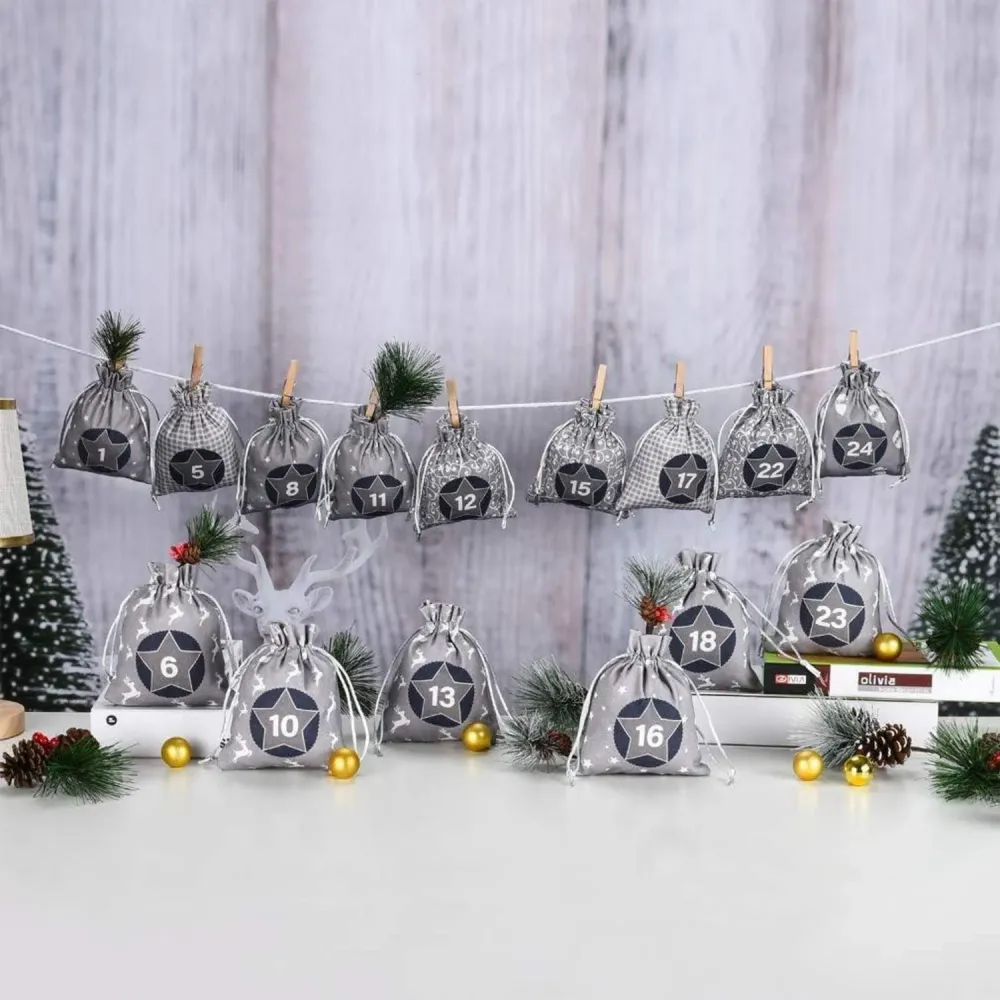 Adventskalender Weihnachtsmann 24 Stoffsäckchen Sterne