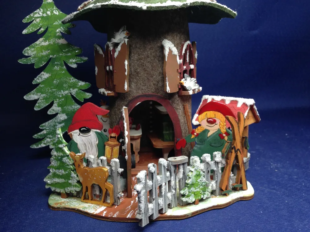 Wichtel aus Holz zum hinstellen