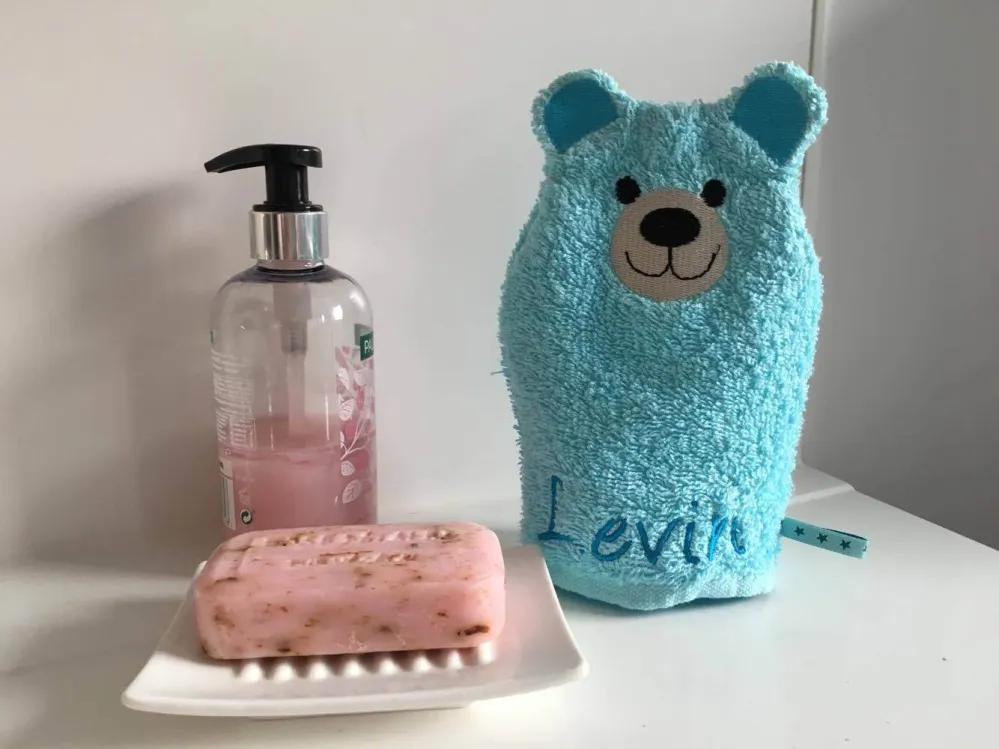 Bärli-Waschlappen Stickdatei ITH 16x26 Bär Teddy Waschhandschuh Geburt Geburtstag