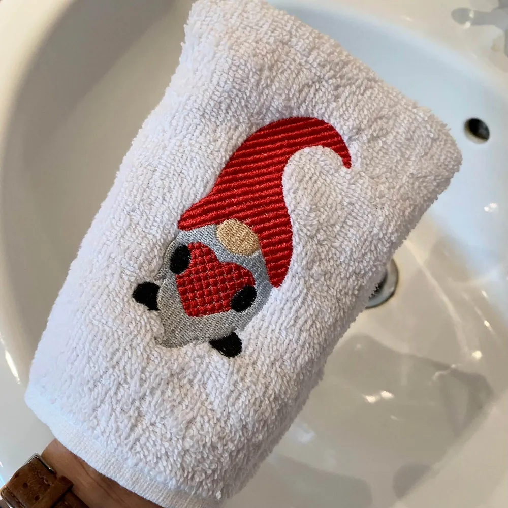 Gnom-Waschlappen Stickdatei ITH 13x18 Waschhandschuh Wichtel Gnome Weihnachten Anleitung deutscher Sprache