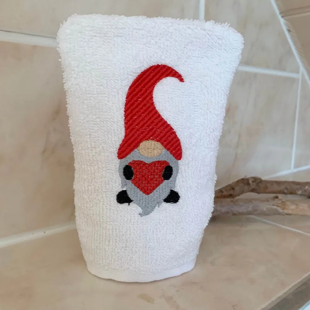 Gnom-Waschlappen Stickdatei ITH 13x18 Waschhandschuh Wichtel Gnome Weihnachten Anleitung deutscher Sprache