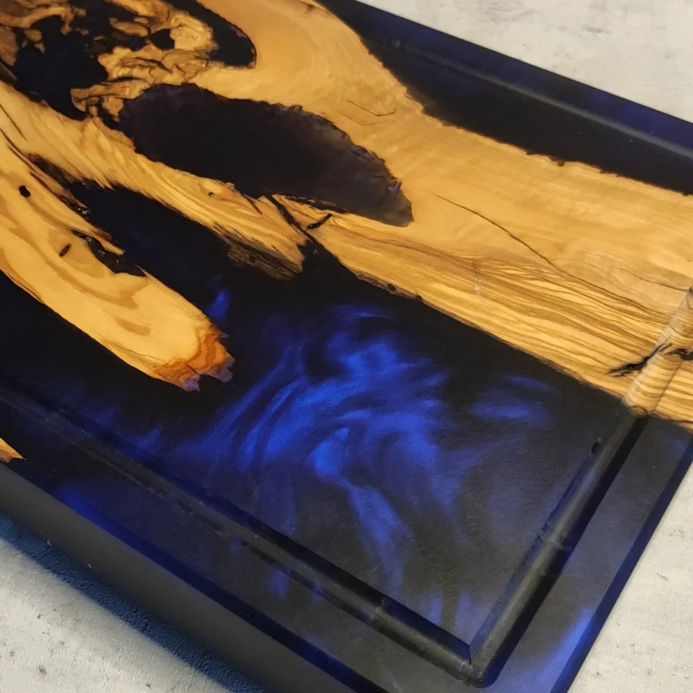 Epoxidharz Schneidebrett Metallic Blau