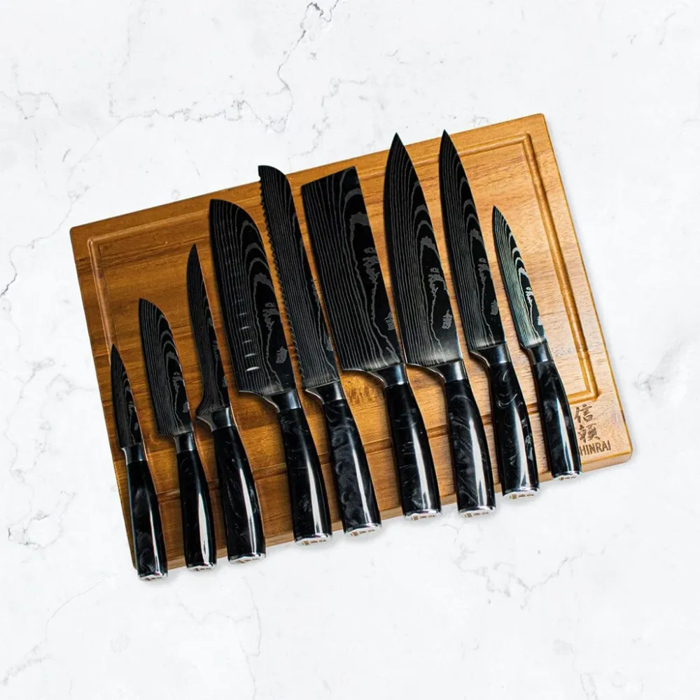 Shinrai Knives – Damascus Print Onyx Epoxy 9-teiliges Messerset + magnetischer Messerblock Scalae – Akazienholz