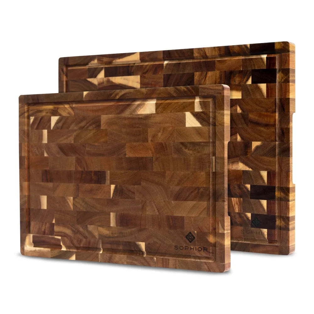 SOPHIOR Schneidebrett-Set aus Akazienholz mit Saftrille und Griffen – 42 x 35 x 2 cm & 35 x 25 x 2 cm