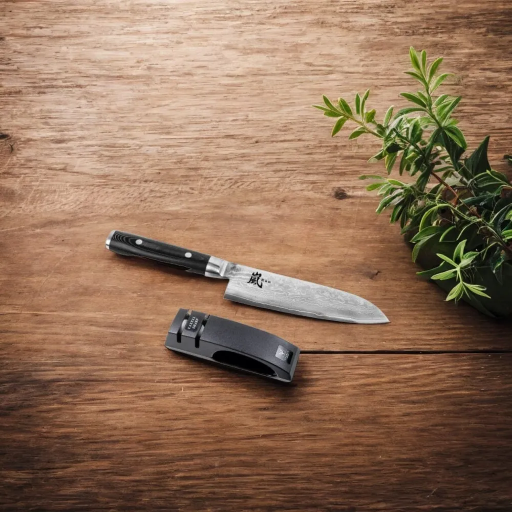 Yaxell - Ran Santokumesser 16,5 cm mit Messerschärfer