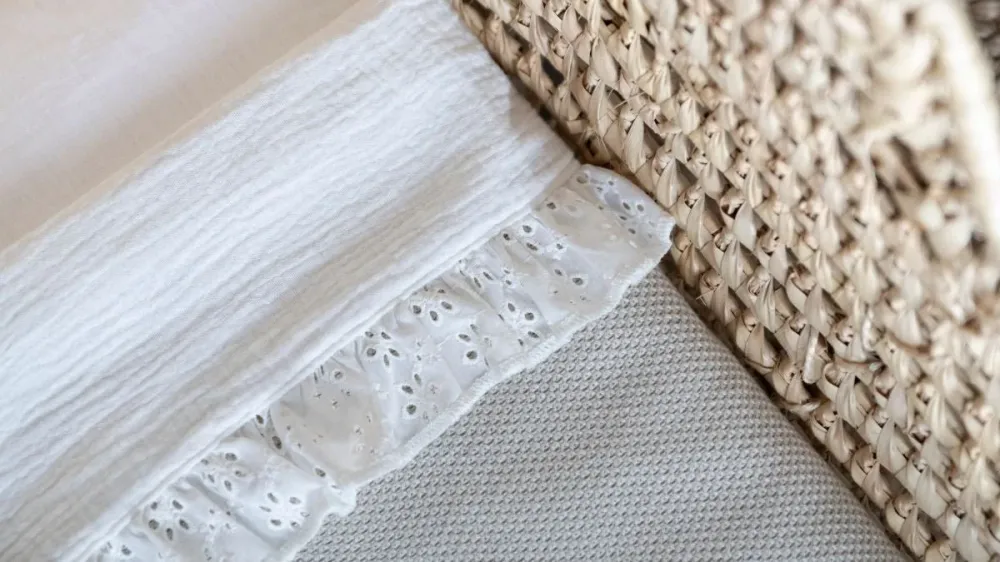 Baby's Only Bettlaken Calm White mit Rüsche