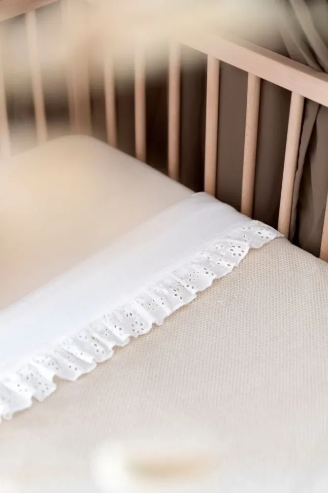 Baby's Only Bettlaken Calm White mit Rüsche
