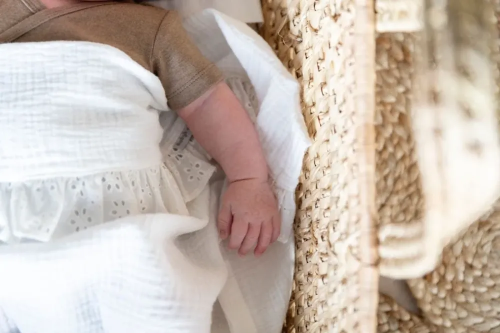 Baby's Only Bettlaken Calm White mit Rüsche