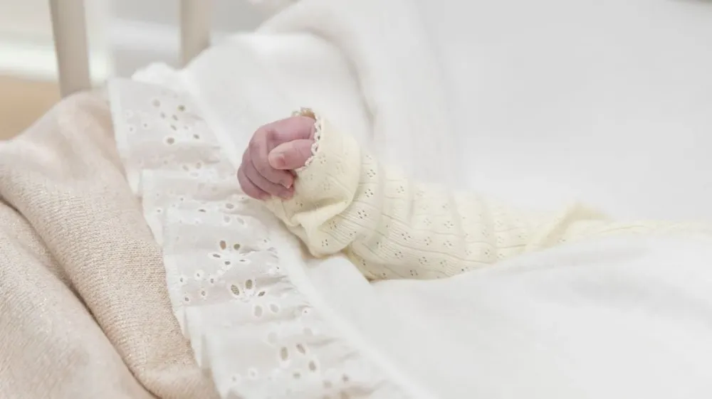 Baby's Only Bettlaken Calm White mit Rüsche