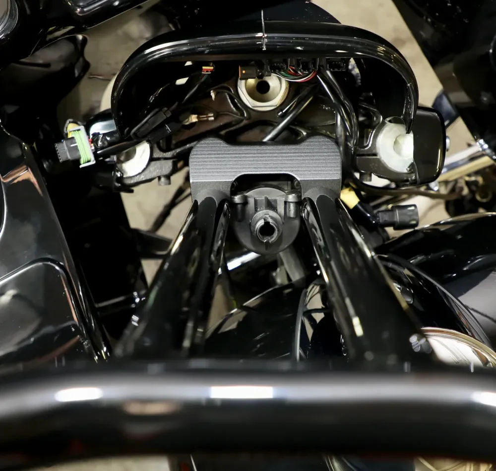 LA Choppers Riser Adapterplatte für Harley Road Glide