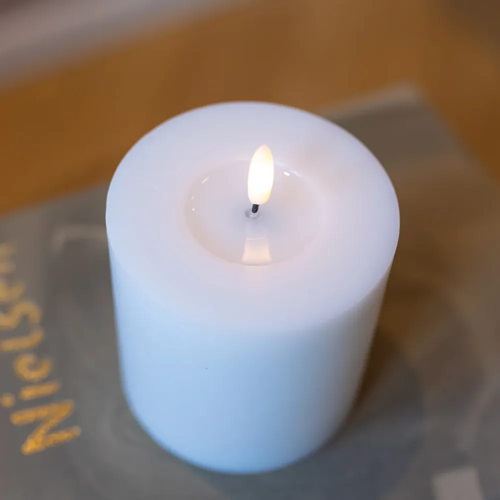 Sia LED Stumpenkerze wiederaufladbar ø 10 x 15 cm