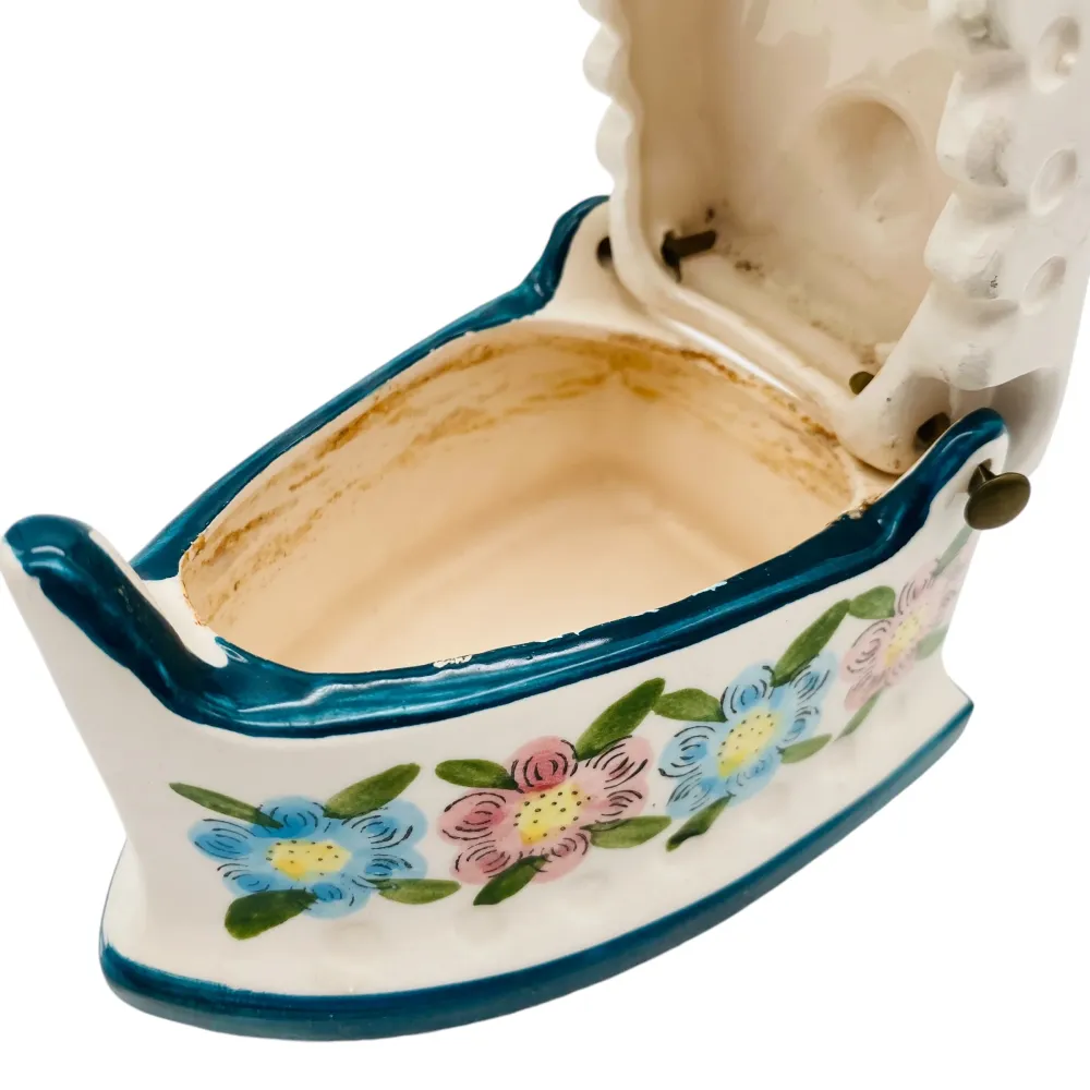 Vintage Keramik Dose Bügeleisen hand bemalt L 11,5 cm Bonbondose