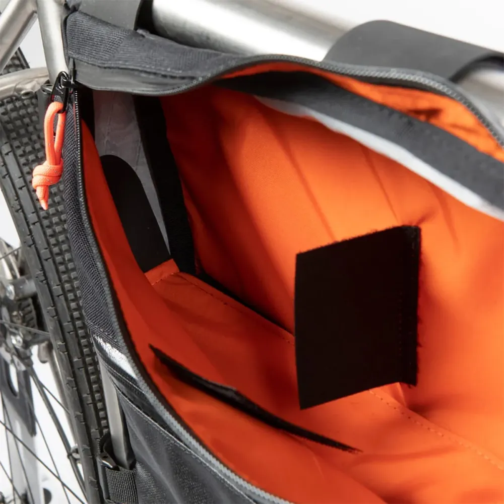 RESTRAP FULL FRAME BAG LARGE 9 L Rahmentasche Schwarz