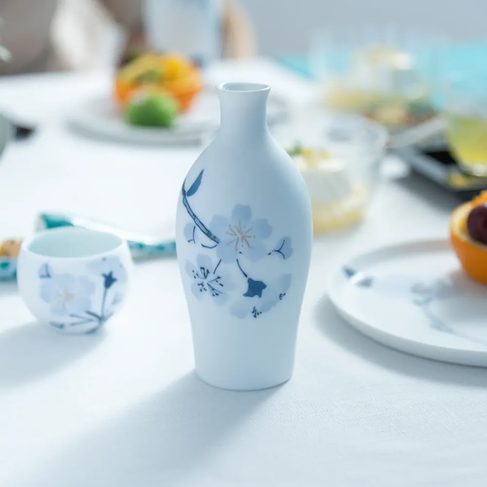 Blau Flower Sakura Tokkuri Sake-Karaffe