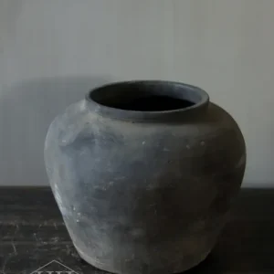 Grauer Terrakotta-Krug (A5)