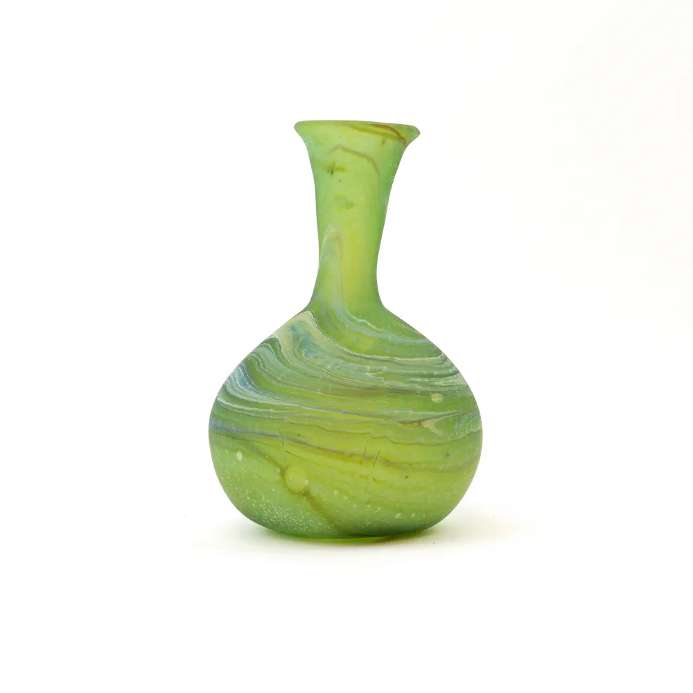 Hebron Karaffe Grün – Recyceltes Glas & Handgeblasen