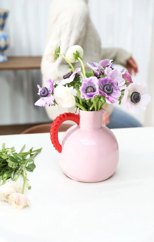 Kanne PERLE rosa mit rotem Griff