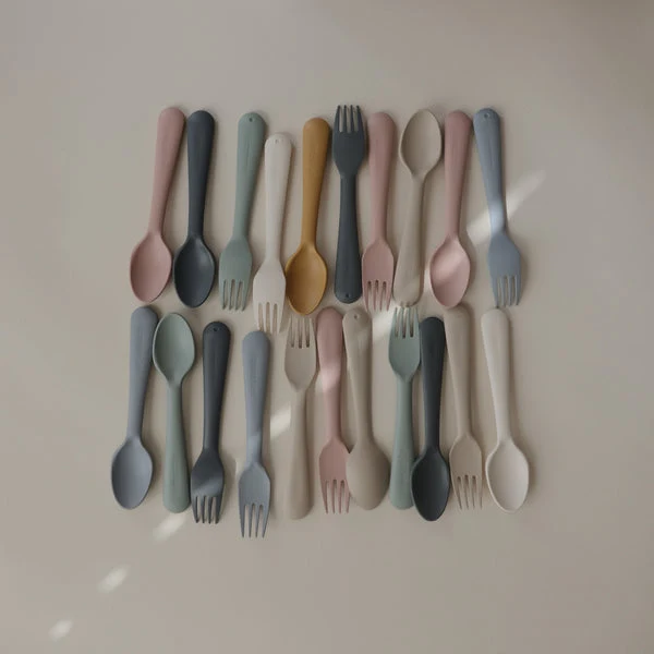 Mushie Baby-Besteck zum selbstständigen Essenlernen Powder Blue