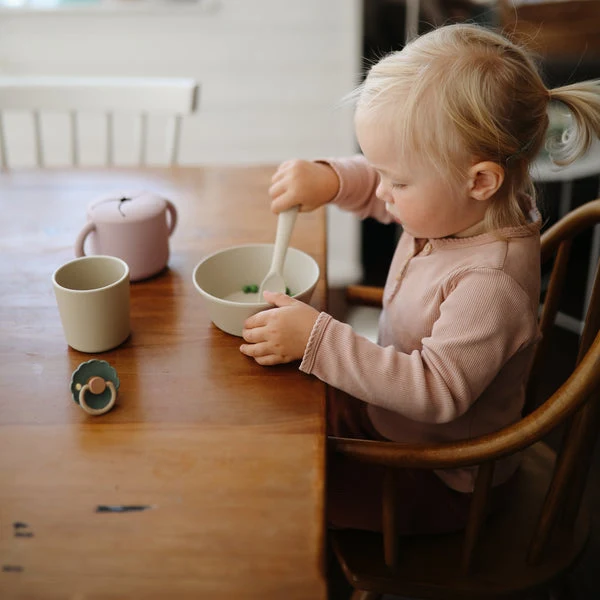 Mushie Baby-Besteck zum selbstständigen Essenlernen Powder Blue