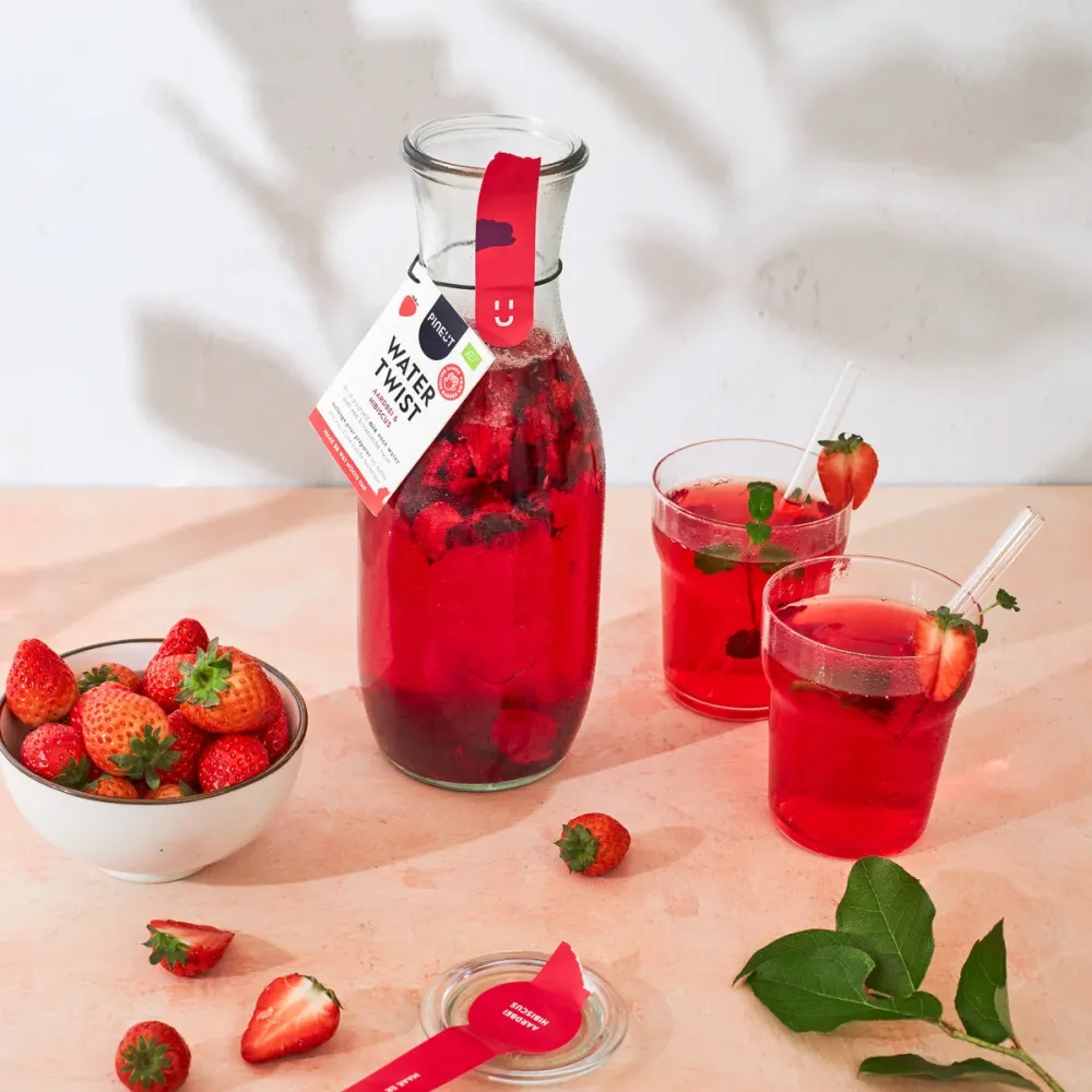 Watertwist | Karaffe | Erdbeere & Hibiskus Bio