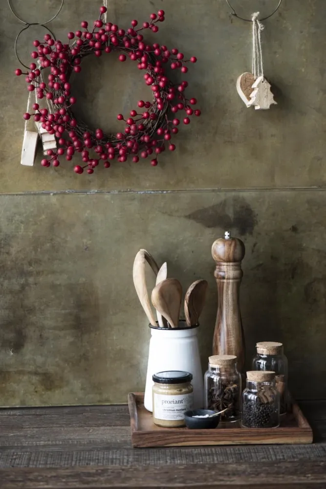 Kranz, rote Beeren, klein