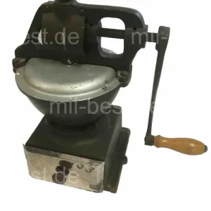 Alte Kaffeemühle BUND mit Handkurbel 1960er VINTAGE ex. Bundeswehr (123)
