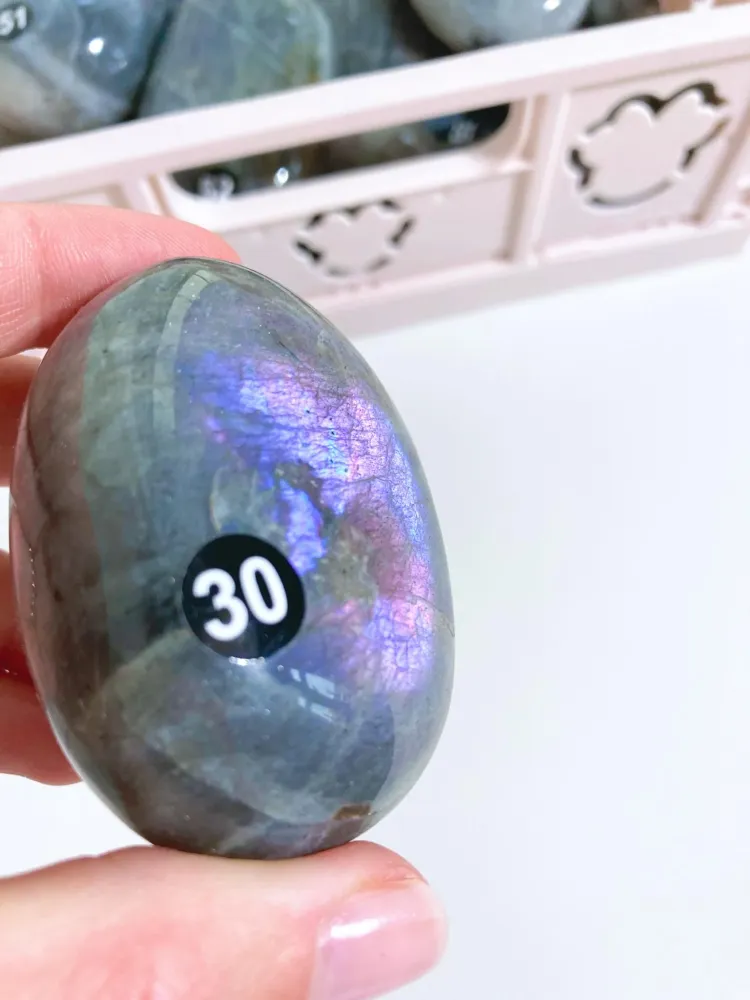 Blue blau Purple Lila Mermaid Labradorit Palmstone 6cm (30) - Aus Madagascar