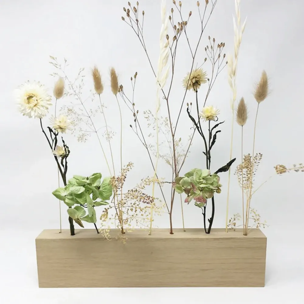 Blumenwiese - Holzständer aus Eiche um Trockenblumen wundervoll zu arangieren