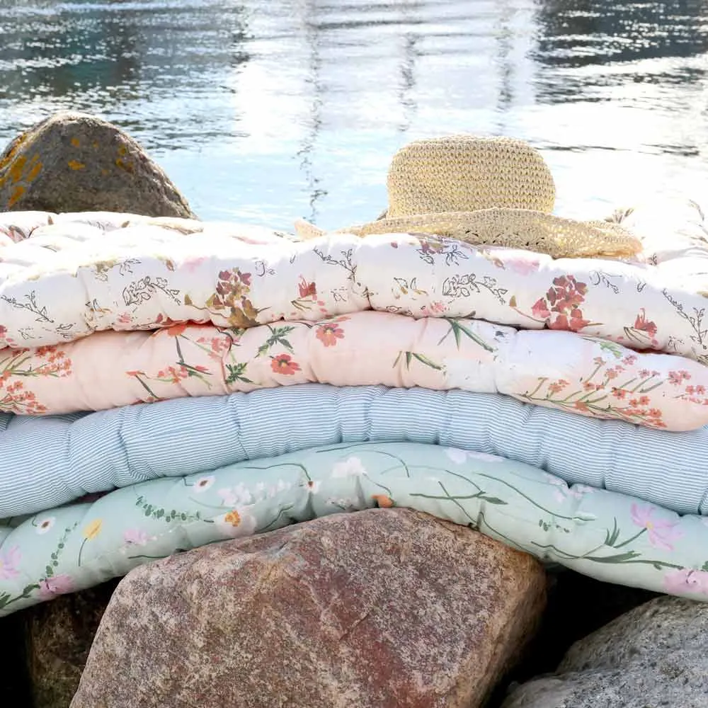 Chic Antique - Matratze mit maritimen Streifenmuster