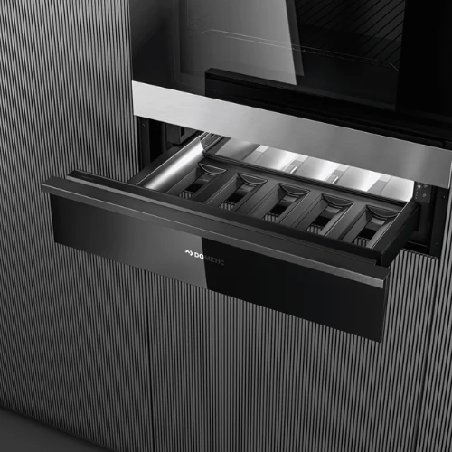 Dometic DrawBar 5B Kompakt-Weinkühlschrank, 5 Flaschen, schwarze Glastür