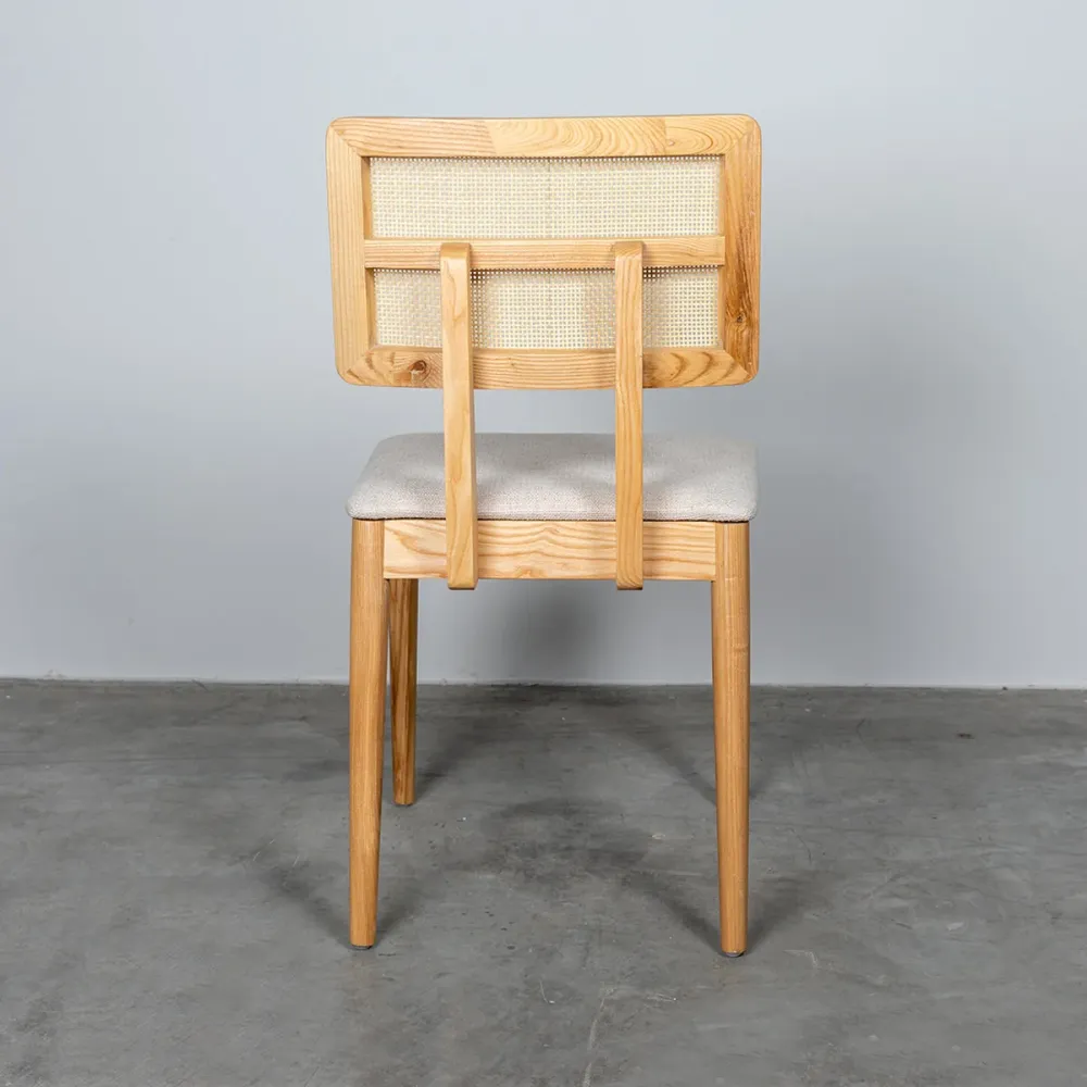 Esszimmerstuhl mit Rattan-Rücken – Charles – Eiche/natürliches Rattan – gebrochenes Weiß
