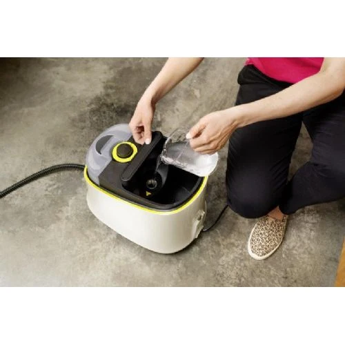 Karcher SC 4 Deluxe Iron Dampfreiniger, 2.250 W, mit EasyFix Bodenreinigungsset und Dampfbügeleisen, weiß/schwarz