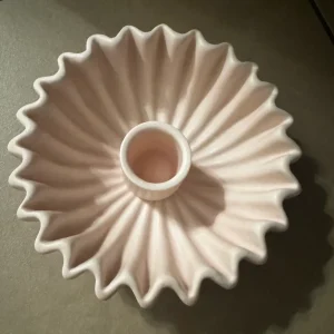 Kerzenhalter Plisseeform Rosé von Housevitamin B.V.
