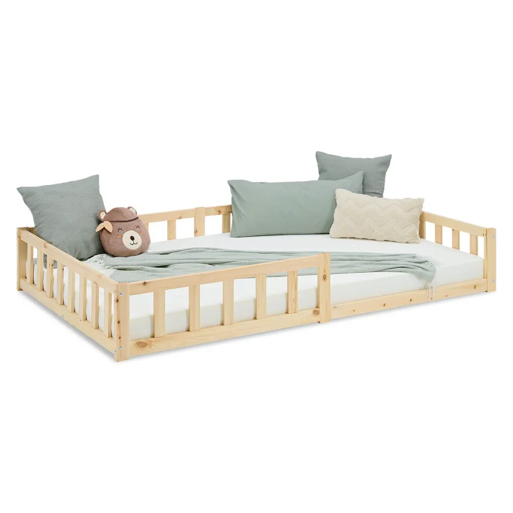 Kinderbett 120x200 Natur | Bodenbett mit Lattenrost | mit Rausfallschutz | Montessori