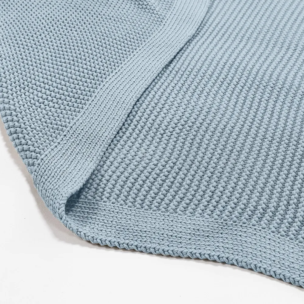 Kuscheldecke / Tagesdecke - Ellos Grobgestrickt Misty Blau