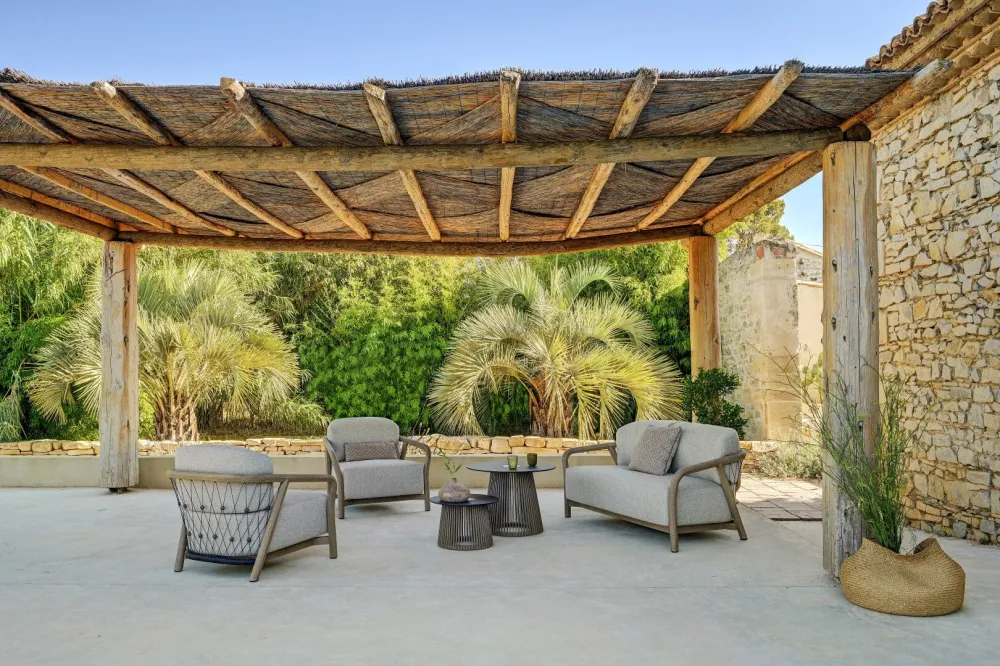 Les Jardins Chester 2-Sitzer-Sofa mit Kissen