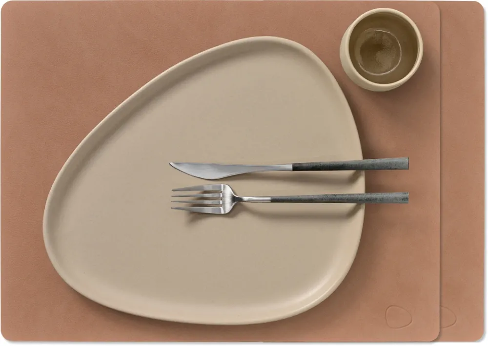 LIND DNA Tischsets Nupo - Leder - Altrosa - 45 x 35 cm - 2 Stück