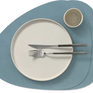 LIND DNA Tischsets Nupo - Leder - Hellblau - Curved - 44 x 37 cm - 2 Stück