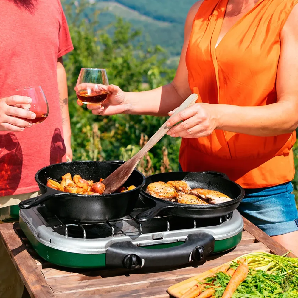 Lodge Eisen-Set aus tiefen Bratpfannen und flachen Bratpfannen