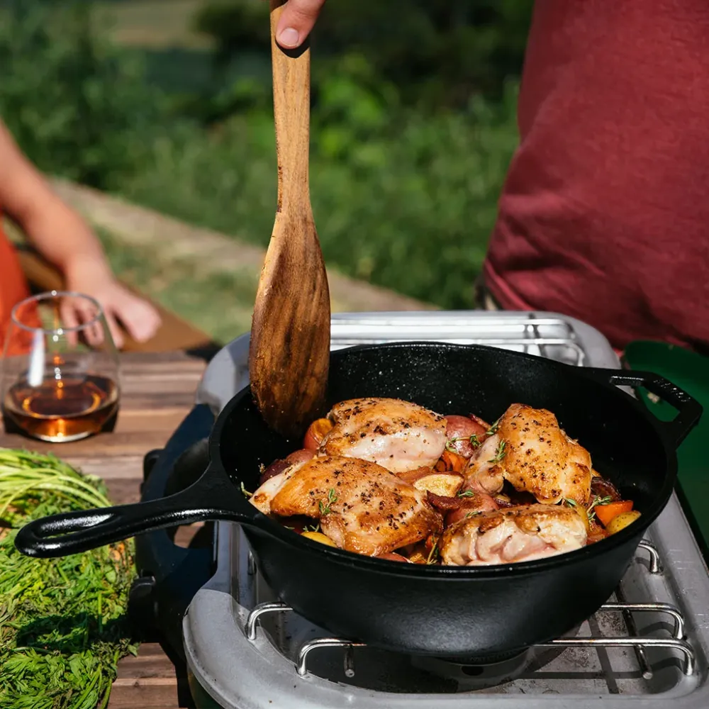 Lodge Eisen-Set aus tiefen Bratpfannen und flachen Bratpfannen