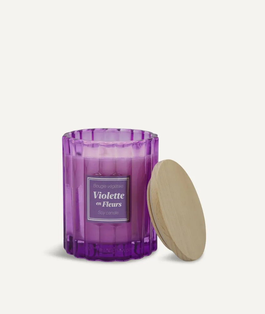 Perfumed handmade candle "blooming violet" - 190gr