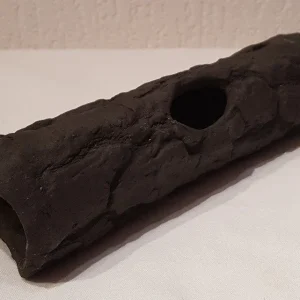 Röhre mit Astloch mittel schwarz 20 cm Höhle Laichhöhle Versteck Aquarium