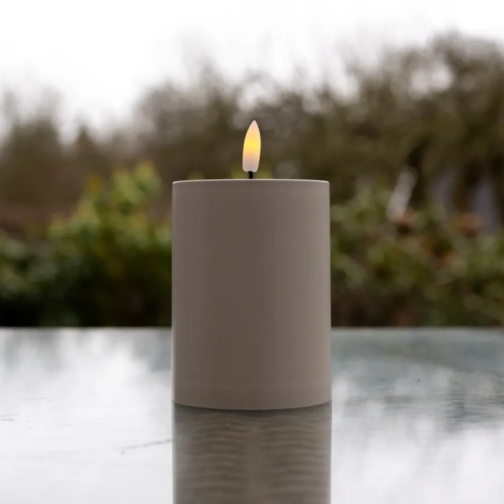 Sia LED Stumpenkerze außen wiederaufladbar ø 7.5 x 10 cm