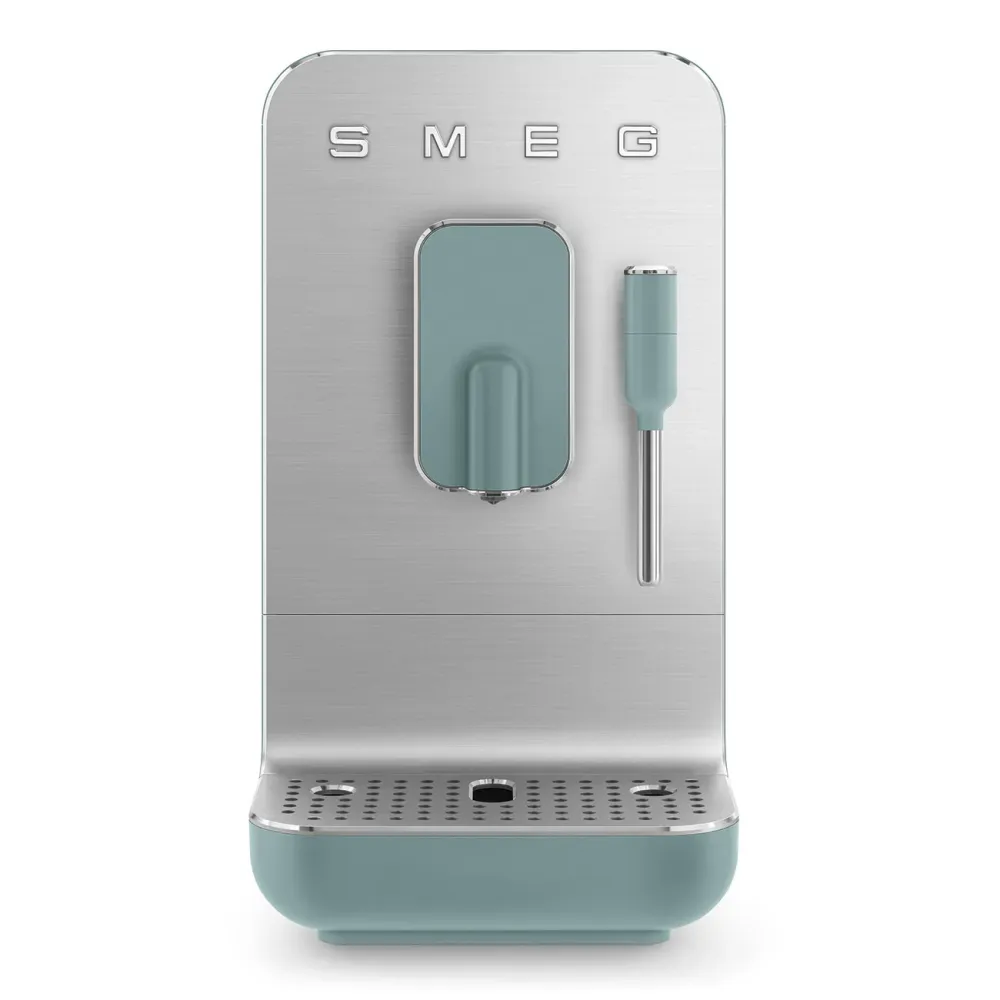 SMEG Kaffeevollautomat BCC02EGMEU