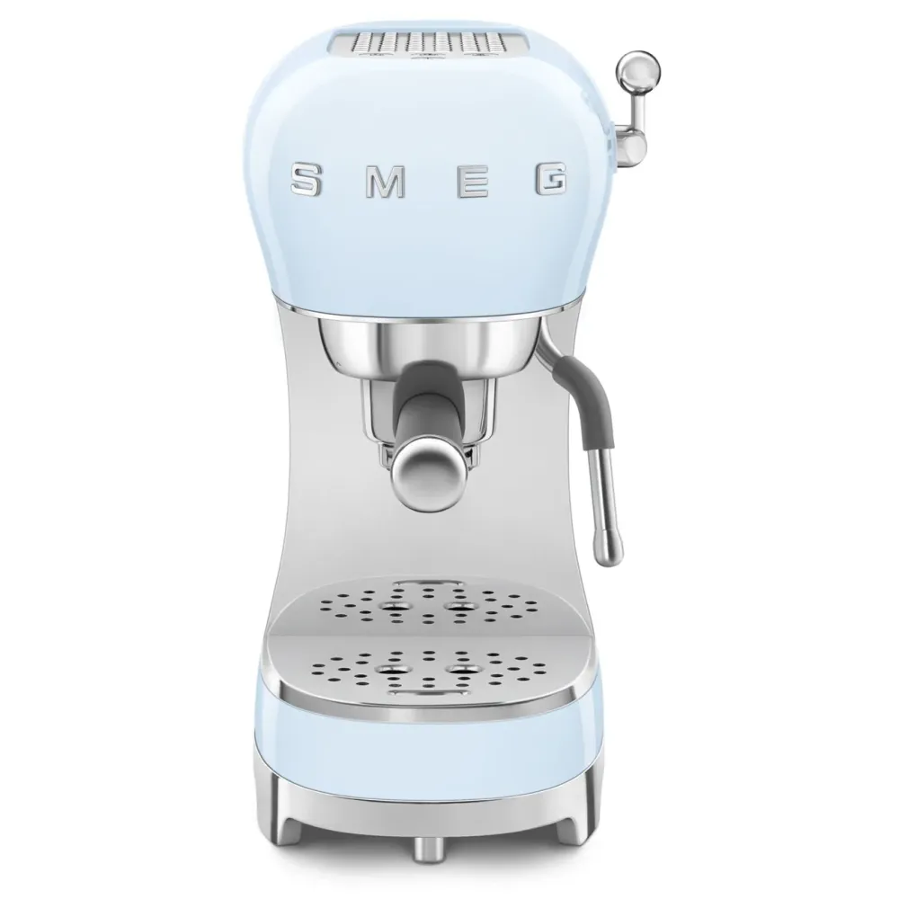 Smeg manuelle Espressomaschine 'Pastelblau' ECF02PBEU