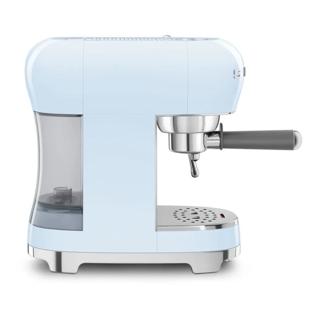 Smeg manuelle Espressomaschine 'Pastelblau' ECF02PBEU