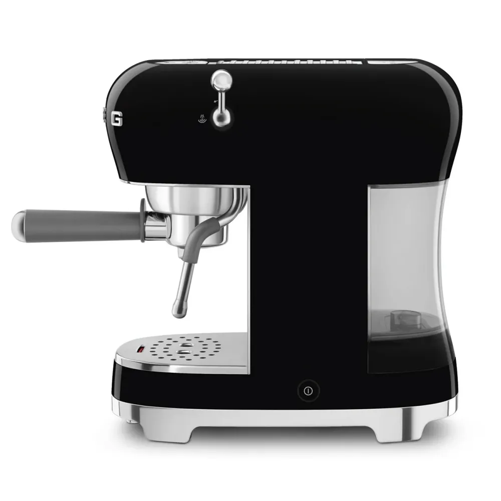 Smeg Manuelle Espressomaschine 'Schwarz' ECF02BLEU
