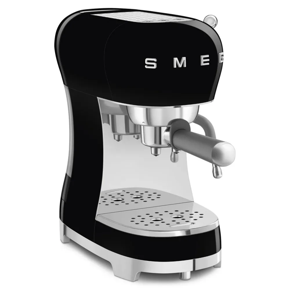 Smeg Manuelle Espressomaschine 'Schwarz' ECF02BLEU