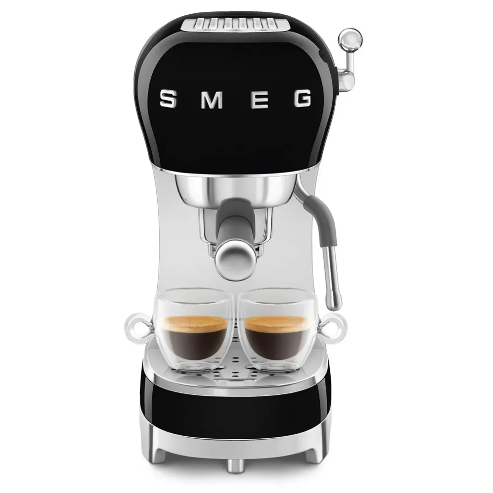 Smeg Manuelle Espressomaschine 'Schwarz' ECF02BLEU