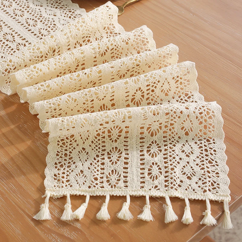 Tischläufer Spitze im Boho VIntage Stil